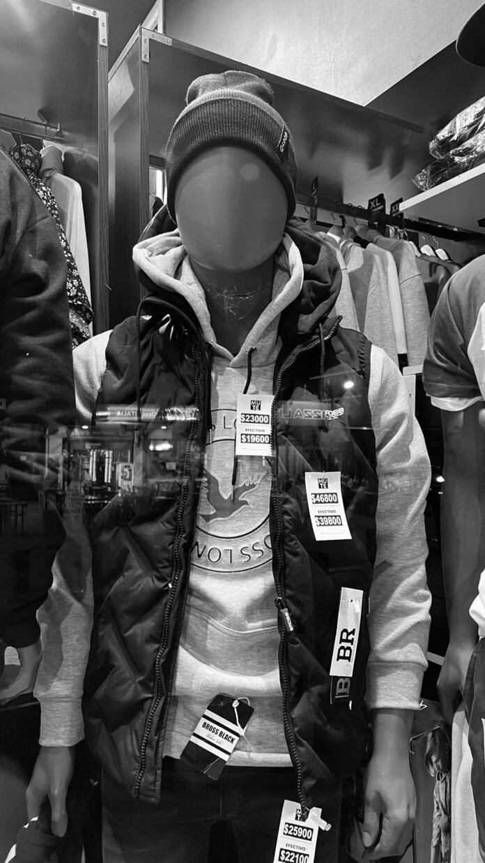 photo-1694303888152-62ec94db96ad